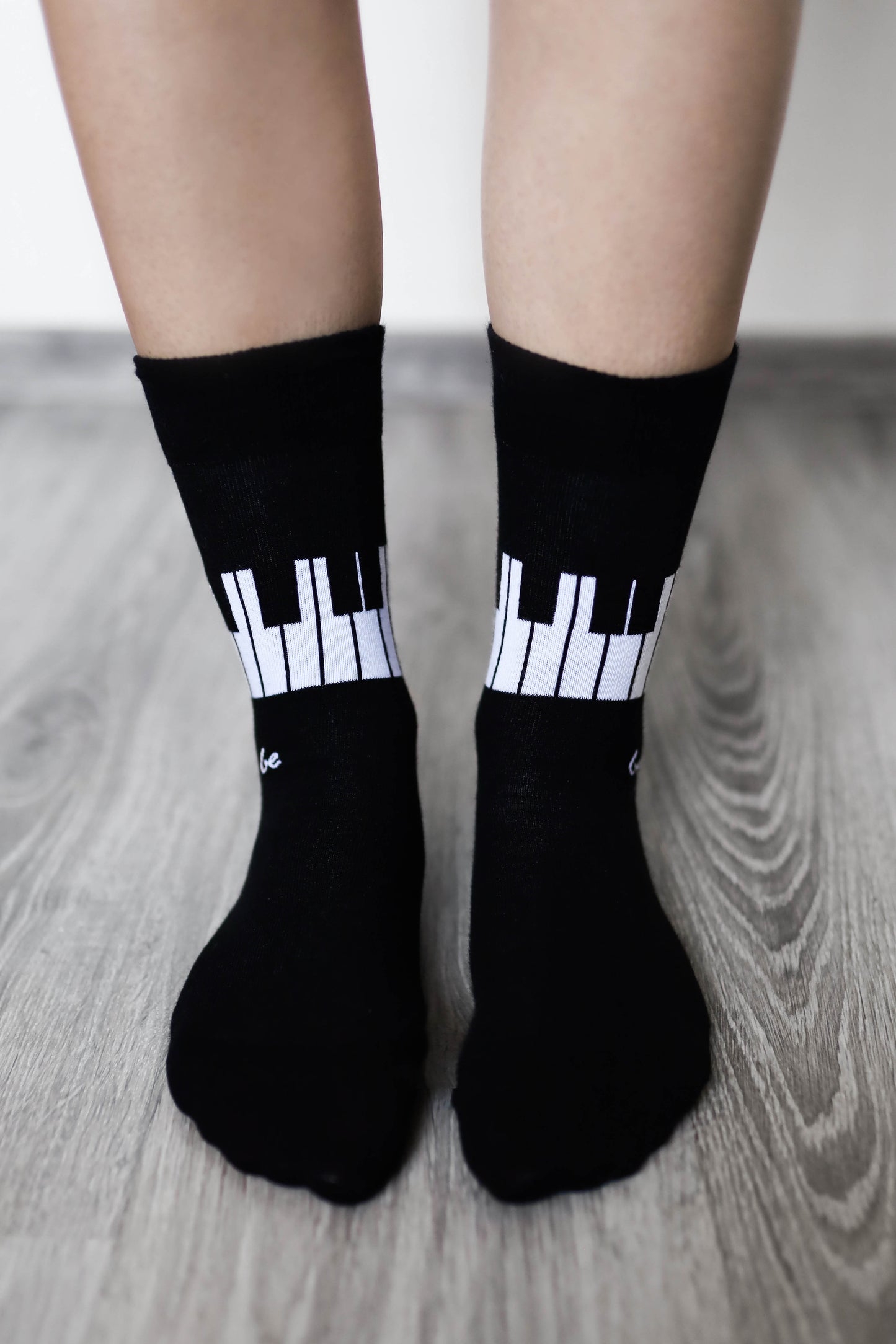 Be Lenka Barefoot Socks - Crew - Piano